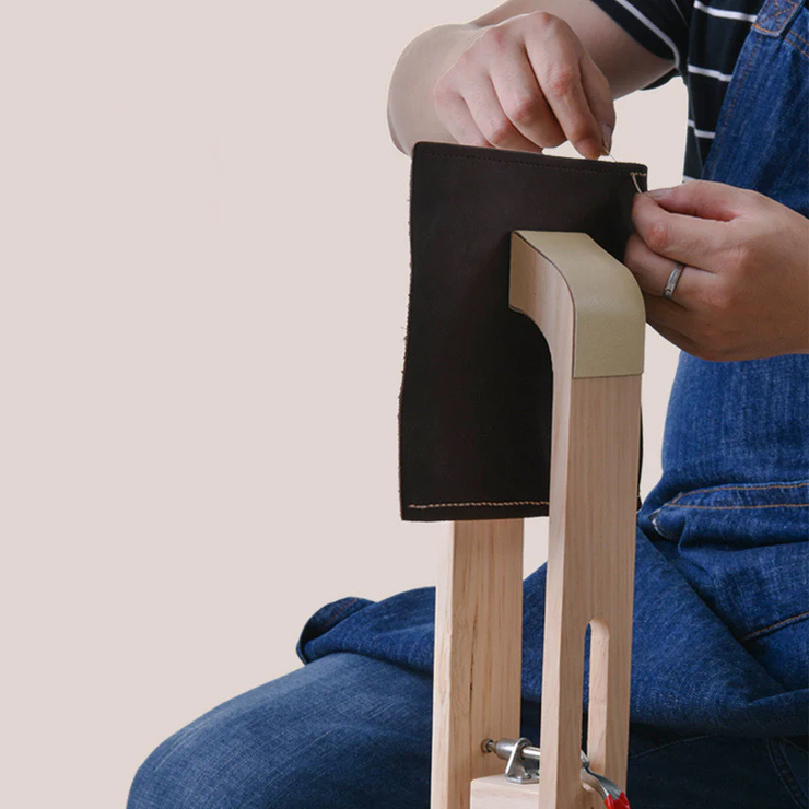 WOODEN LEATHER STITCHING HORSE